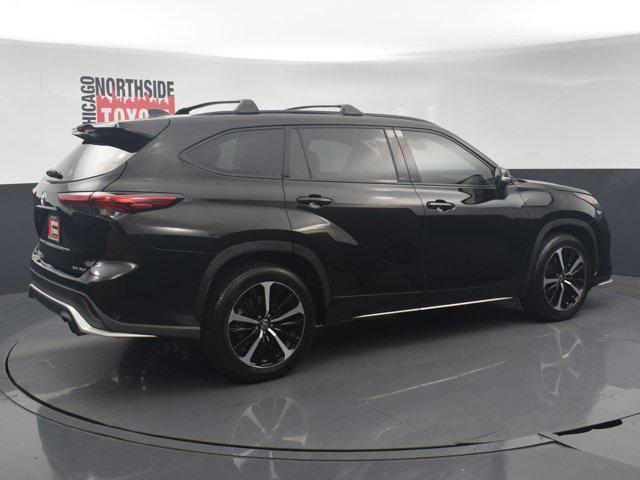 used 2021 Toyota Highlander car, priced at $34,490