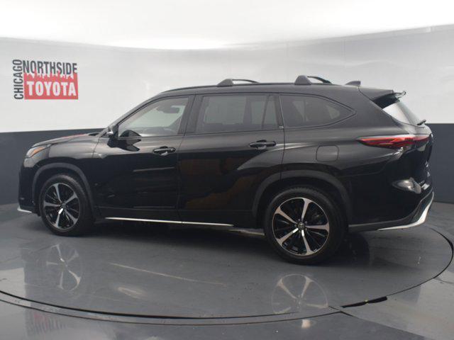 used 2021 Toyota Highlander car, priced at $34,490