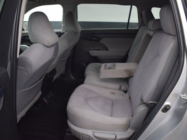 used 2022 Toyota Highlander car, priced at $32,490
