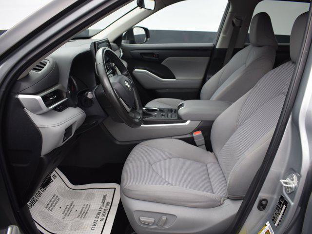 used 2022 Toyota Highlander car, priced at $32,490