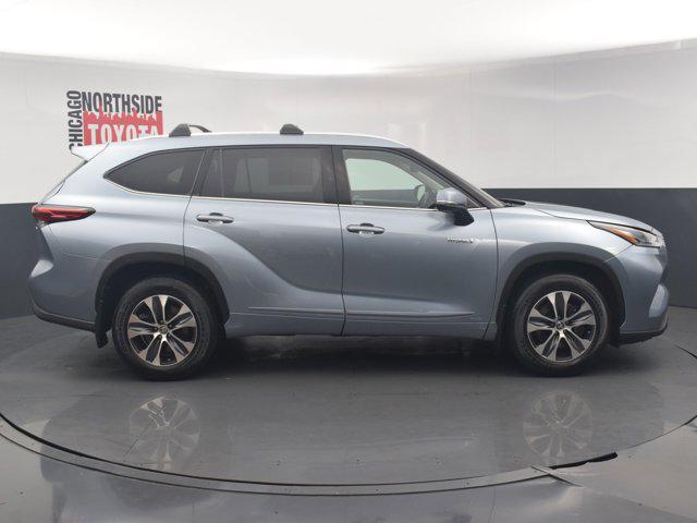 used 2021 Toyota Highlander Hybrid car, priced at $36,690