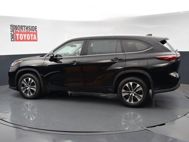 used 2022 Toyota Highlander car, priced at $31,990