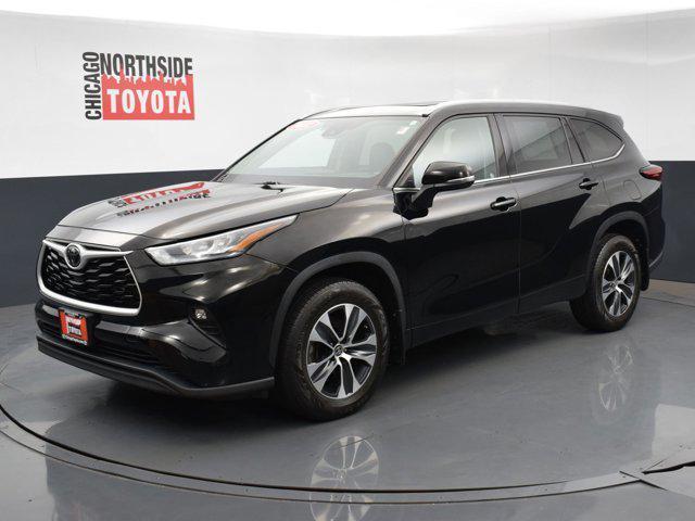 used 2022 Toyota Highlander car, priced at $31,990