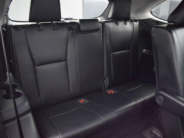 used 2022 Toyota Highlander car, priced at $31,990