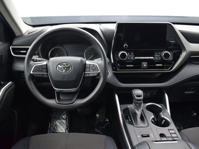 used 2023 Toyota Highlander car, priced at $32,890