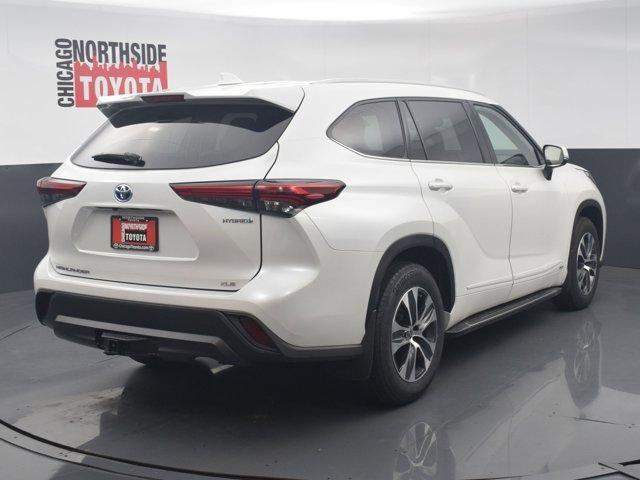 used 2022 Toyota Highlander Hybrid car, priced at $45,990