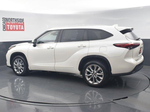 used 2021 Toyota Highlander car, priced at $34,990