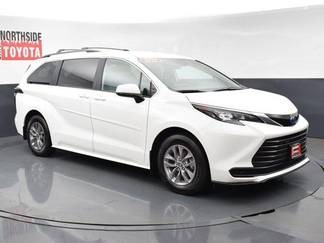 used 2025 Toyota Sienna car, priced at $45,990