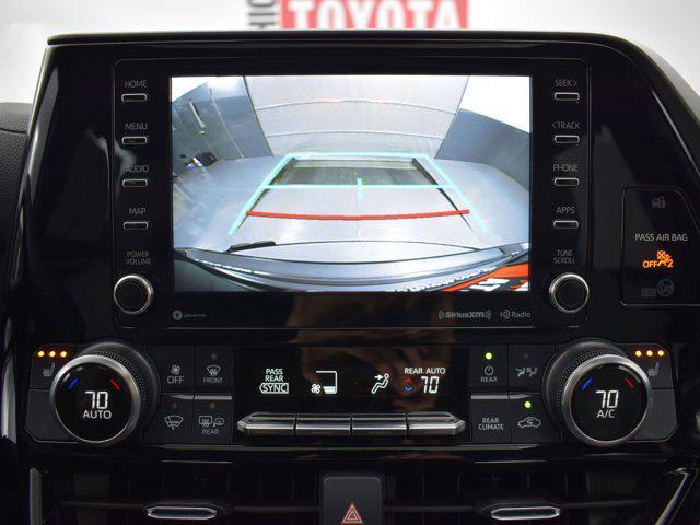 used 2022 Toyota Highlander car, priced at $36,990