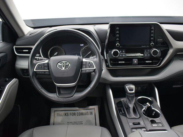 used 2022 Toyota Highlander car, priced at $36,990