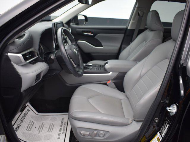 used 2022 Toyota Highlander car, priced at $36,990
