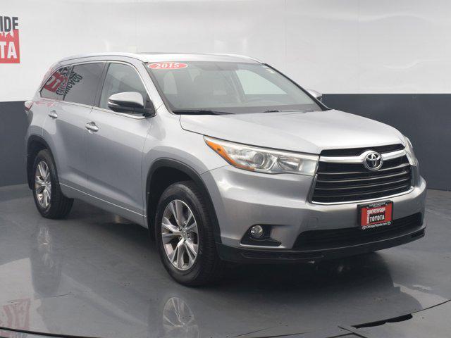 used 2015 Toyota Highlander car, priced at $16,990