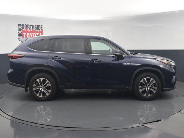 used 2022 Toyota Highlander car, priced at $35,890