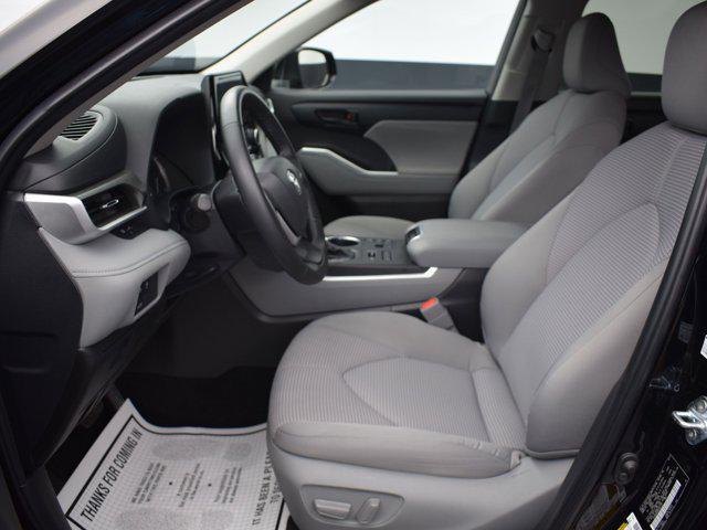 used 2024 Toyota Highlander car, priced at $37,490