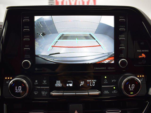 used 2022 Toyota Highlander car, priced at $38,990