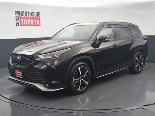 used 2022 Toyota Highlander car, priced at $38,990