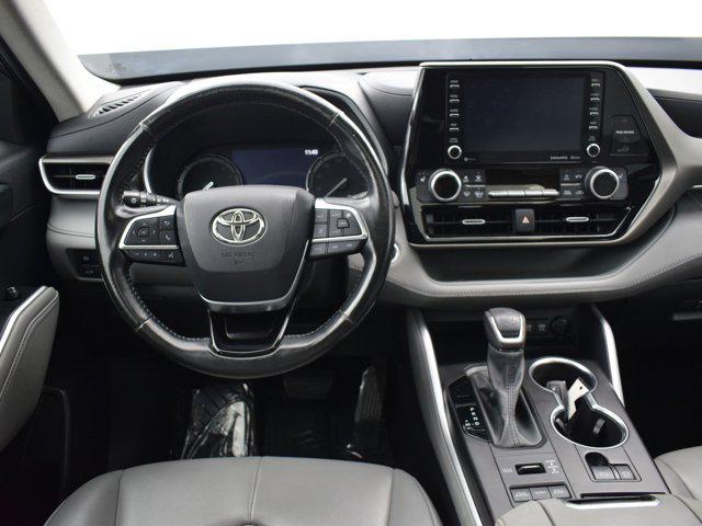 used 2021 Toyota Highlander car, priced at $35,790