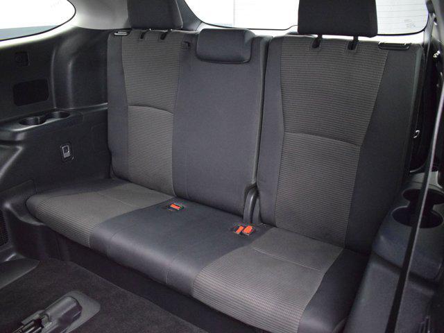 used 2024 Toyota Highlander car, priced at $34,490
