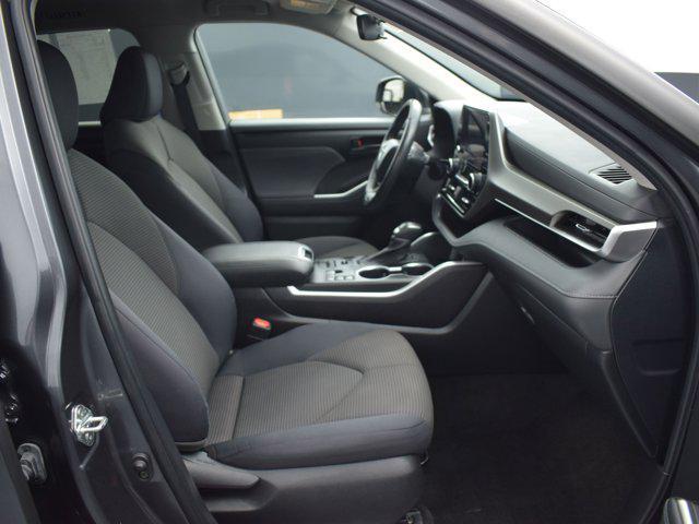 used 2024 Toyota Highlander car, priced at $34,490