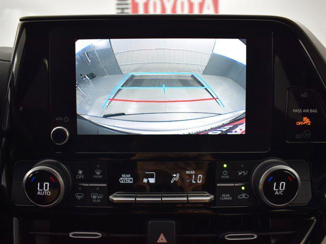 used 2024 Toyota Highlander car, priced at $34,490