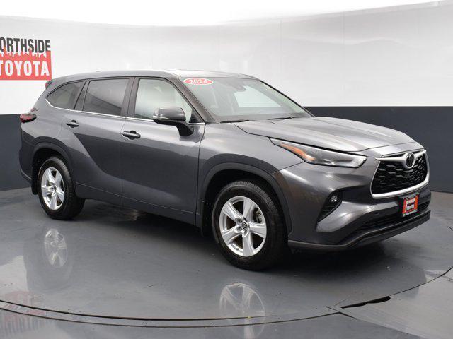 used 2024 Toyota Highlander car, priced at $34,490