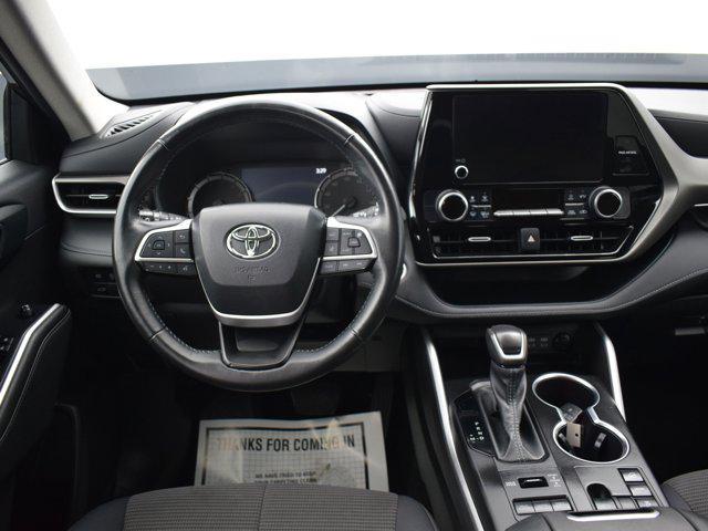 used 2024 Toyota Highlander car, priced at $34,490