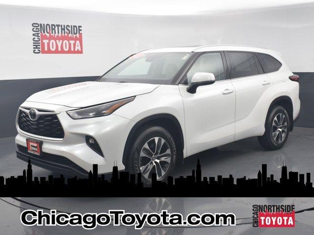 used 2022 Toyota Highlander car, priced at $29,990