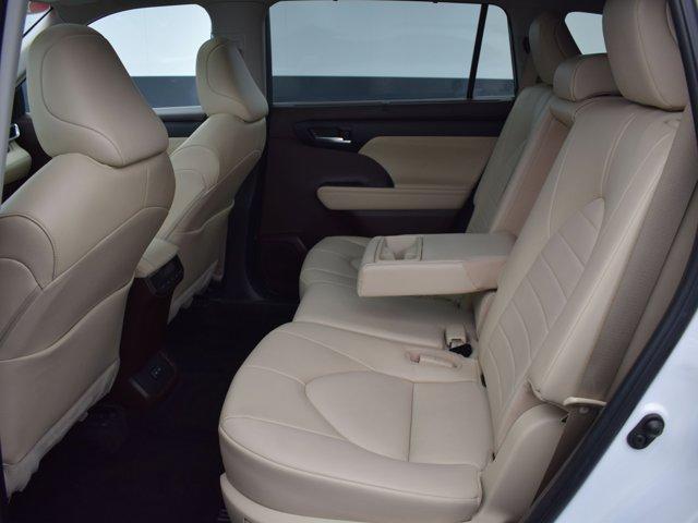 used 2022 Toyota Highlander car, priced at $29,990