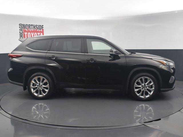 used 2021 Toyota Highlander car, priced at $39,890