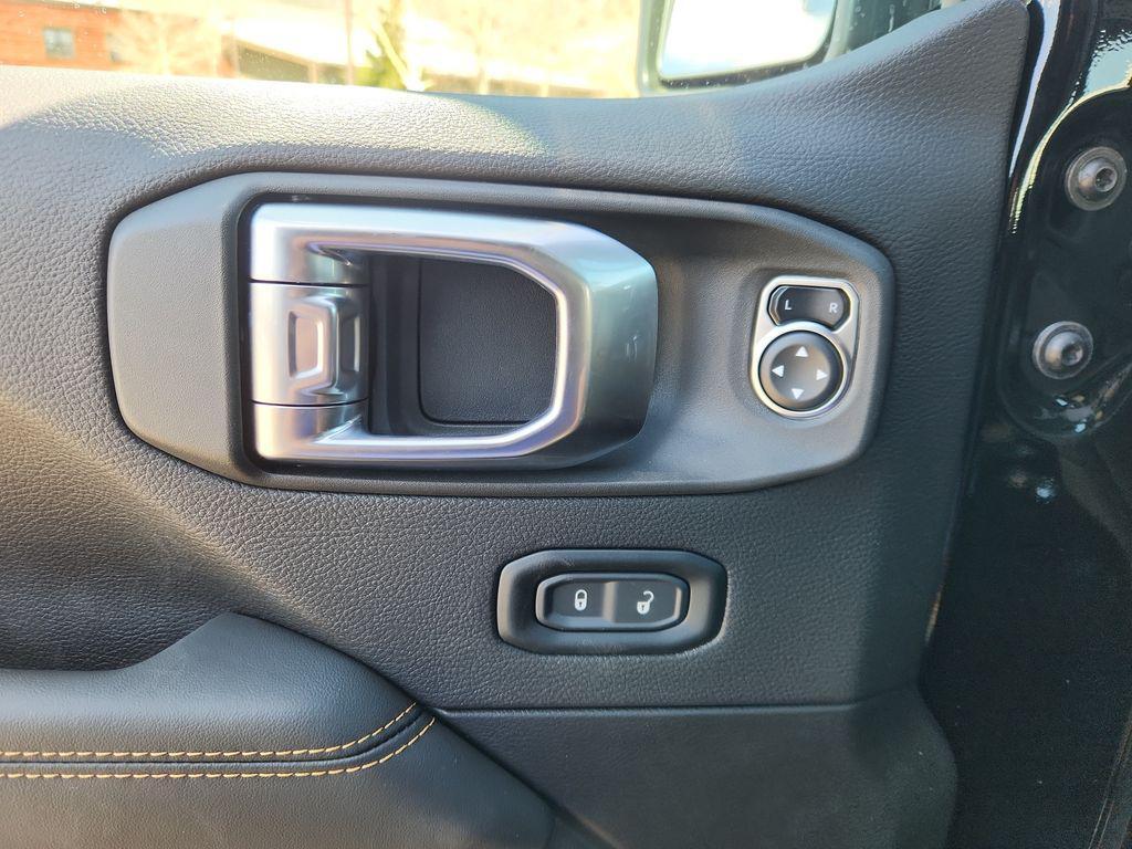 new 2025 Jeep Wrangler car, priced at $107,879