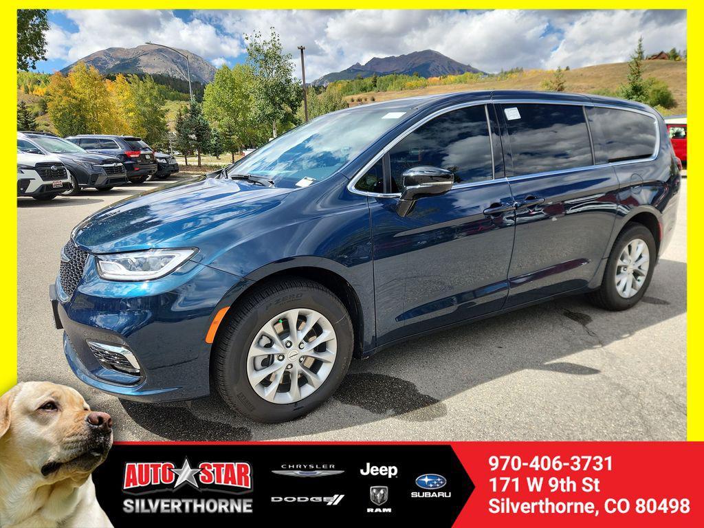 new 2025 Chrysler Pacifica car, priced at $44,757