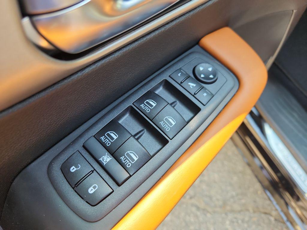 new 2025 Chrysler Pacifica car, priced at $55,165
