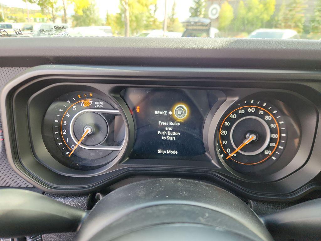 new 2025 Jeep Wrangler car, priced at $70,532