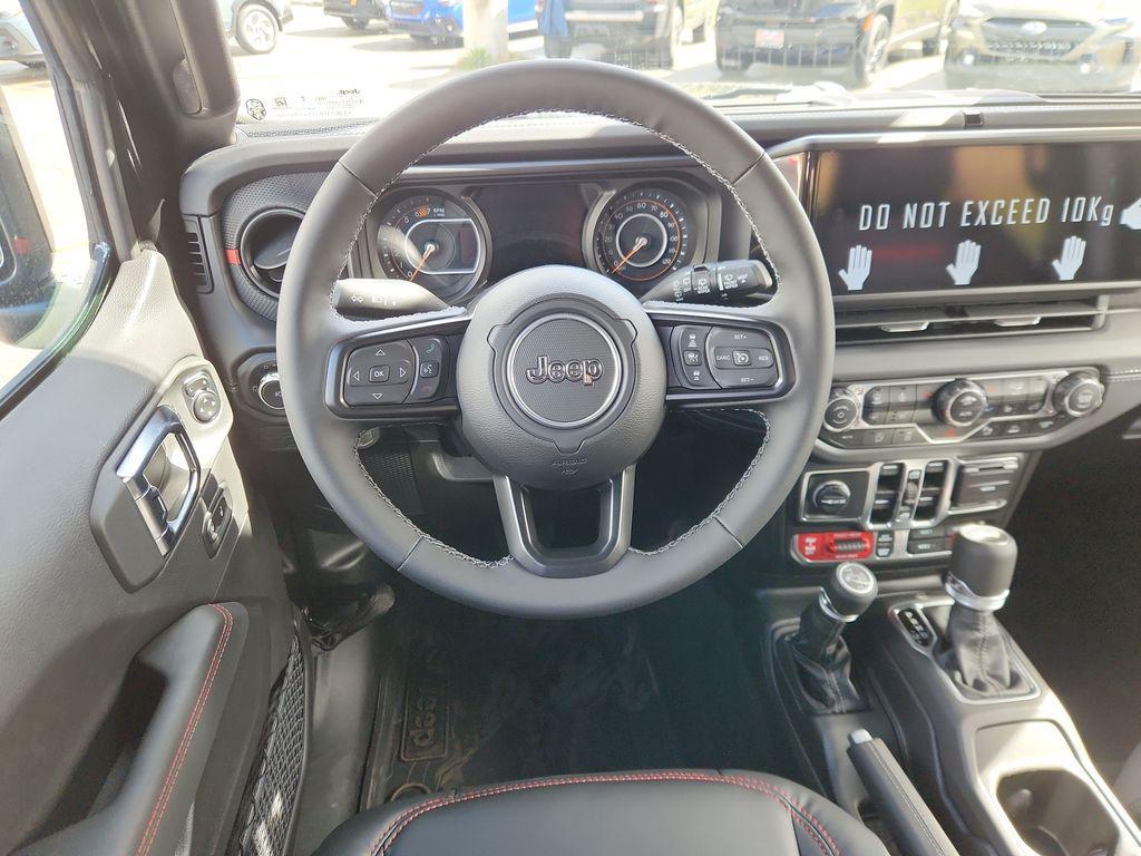 new 2025 Jeep Wrangler car, priced at $70,532