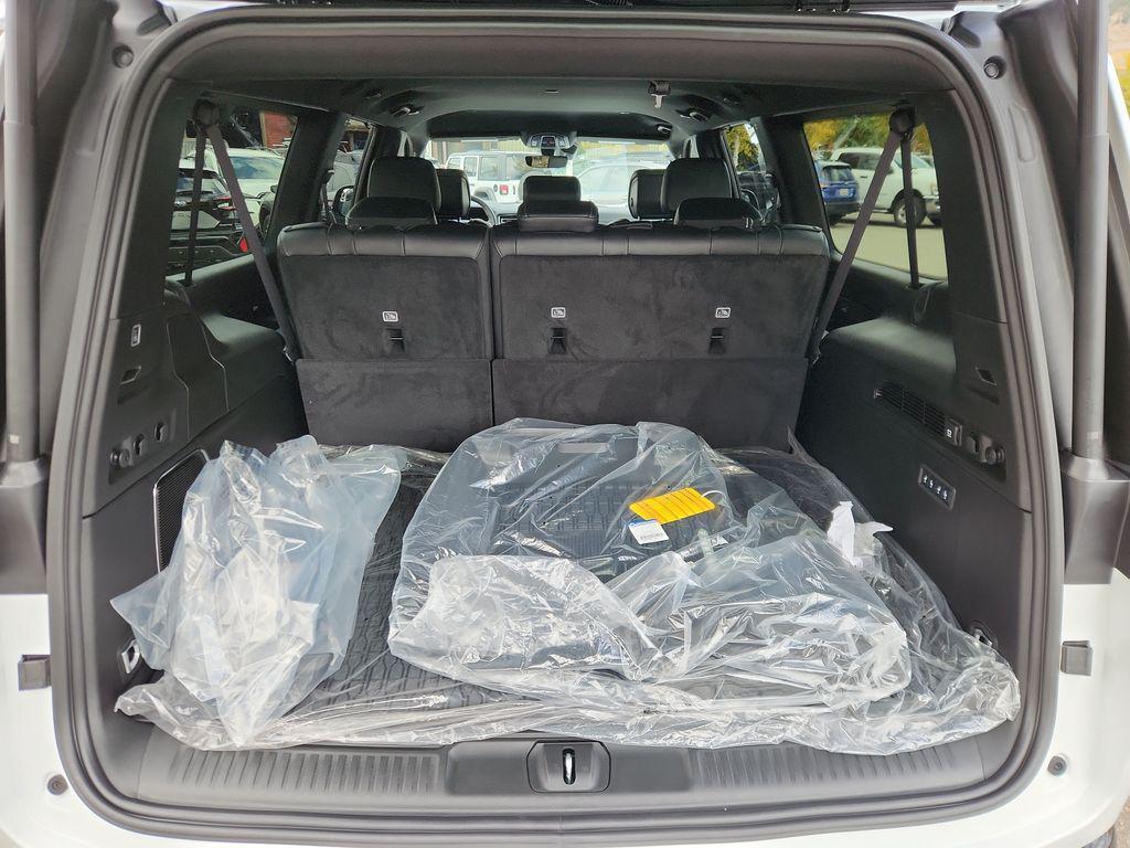 new 2025 Jeep Wagoneer L car, priced at $77,635