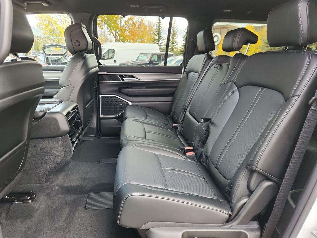 new 2025 Jeep Wagoneer L car, priced at $77,635