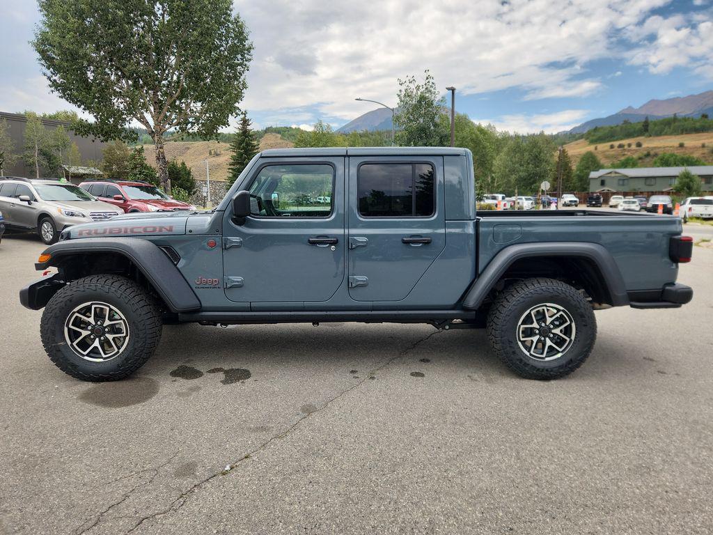 new 2025 Jeep Gladiator car, priced at $48,868