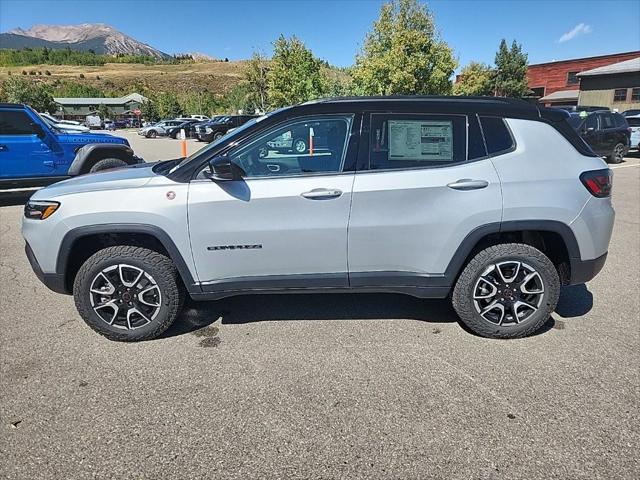 new 2025 Jeep Compass car, priced at $37,620