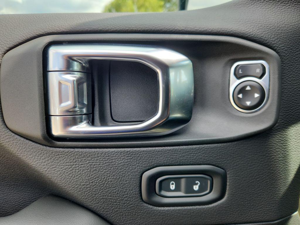 new 2025 Jeep Wrangler car, priced at $107,105