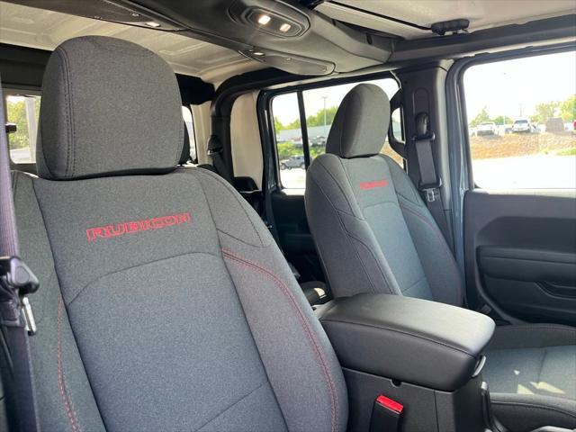 new 2025 Jeep Gladiator car, priced at $51,121