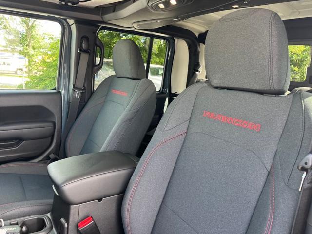 new 2025 Jeep Gladiator car, priced at $51,121