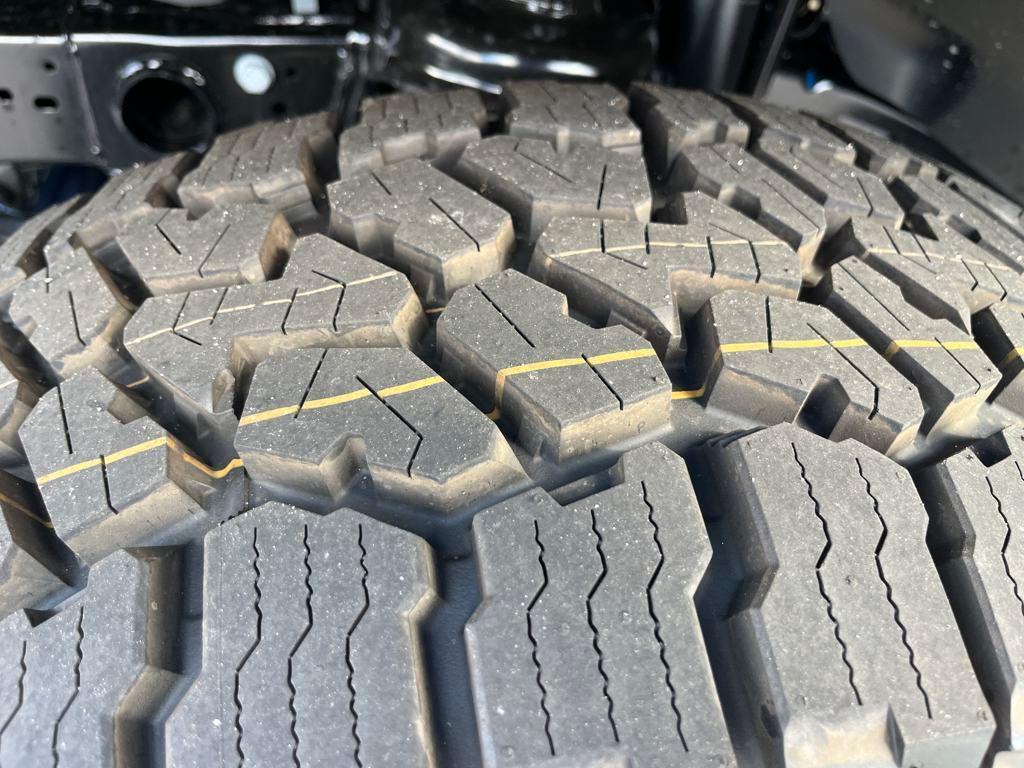 new 2025 Jeep Gladiator car, priced at $58,046