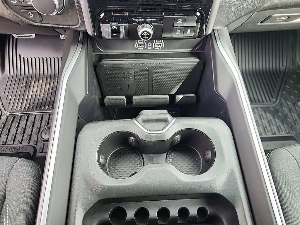 new 2025 Ram 1500 car, priced at $54,762
