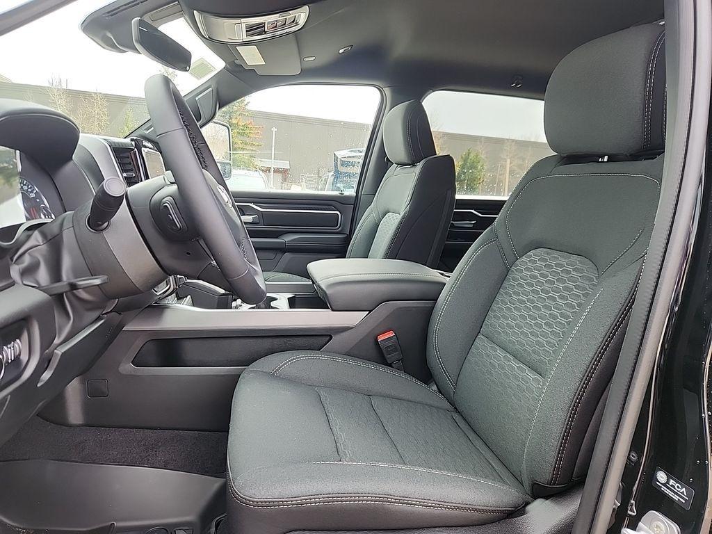 new 2025 Ram 1500 car, priced at $54,762