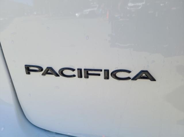 new 2024 Chrysler Pacifica car, priced at $46,412