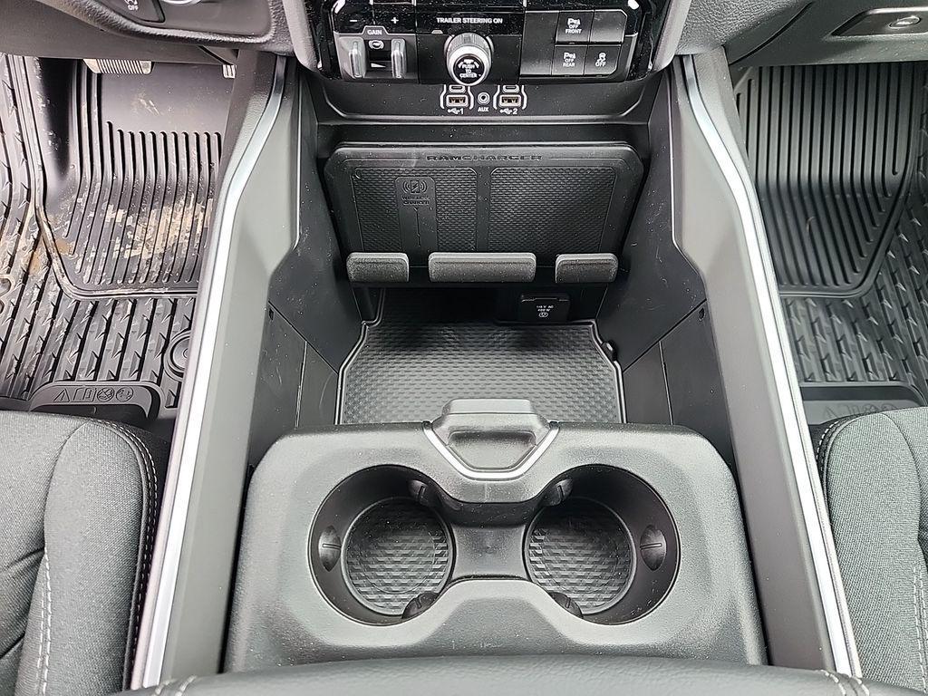 new 2025 Ram 1500 car, priced at $51,799