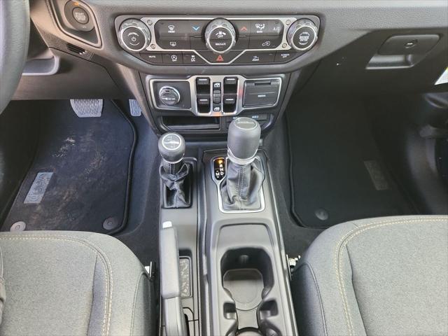 new 2025 Jeep Gladiator car, priced at $47,630
