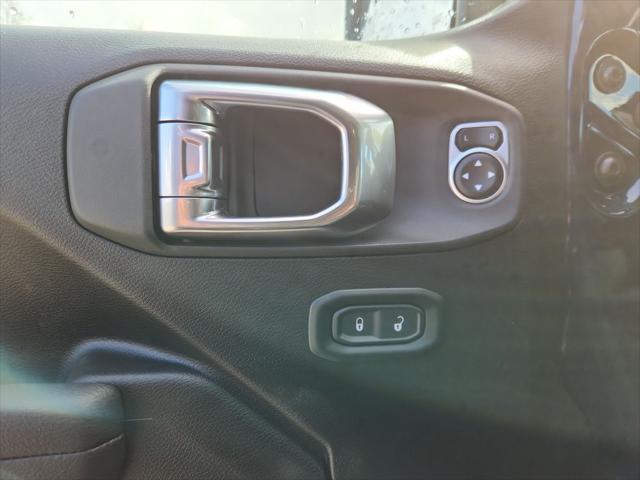 new 2025 Jeep Gladiator car, priced at $47,630