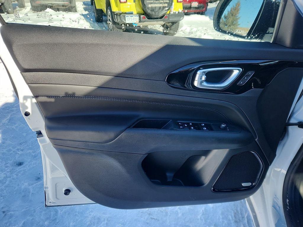 new 2025 Jeep Compass car, priced at $34,265