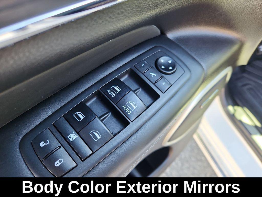 used 2019 Jeep Grand Cherokee car, priced at $29,799